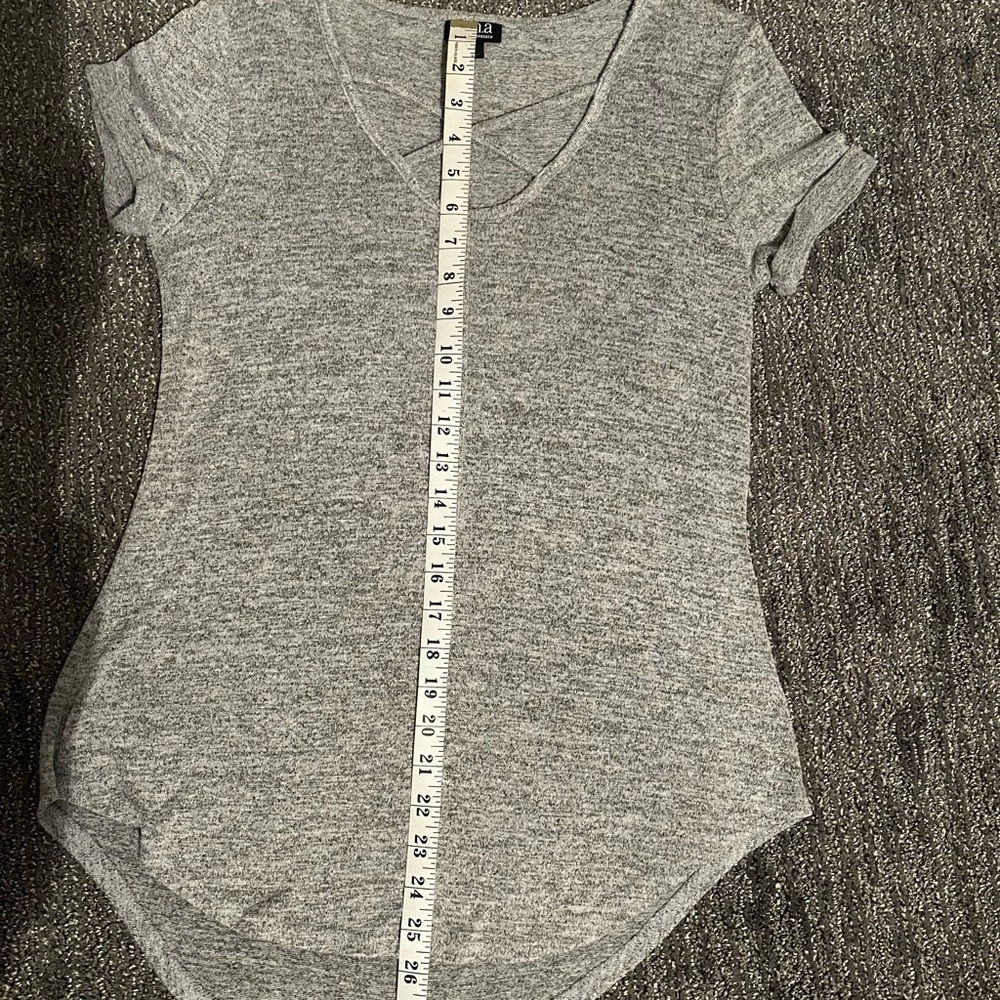 a.n.a A New Approach Short Sleeve Top Size Small - Picture 8 of 10